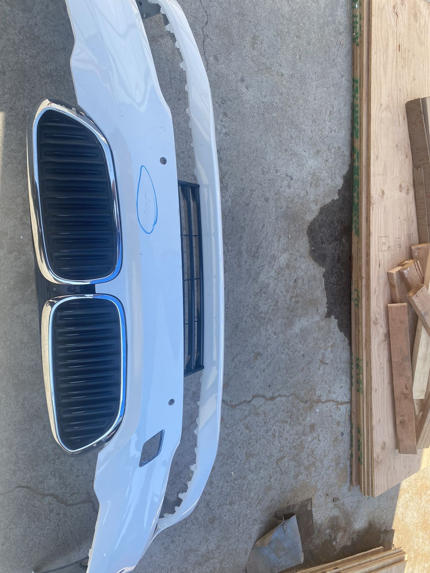 2017-2020 BMW 530i Front Bumper 