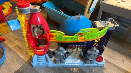 Pizza Planet - Toy Story playset