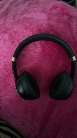 Beats Solo 4