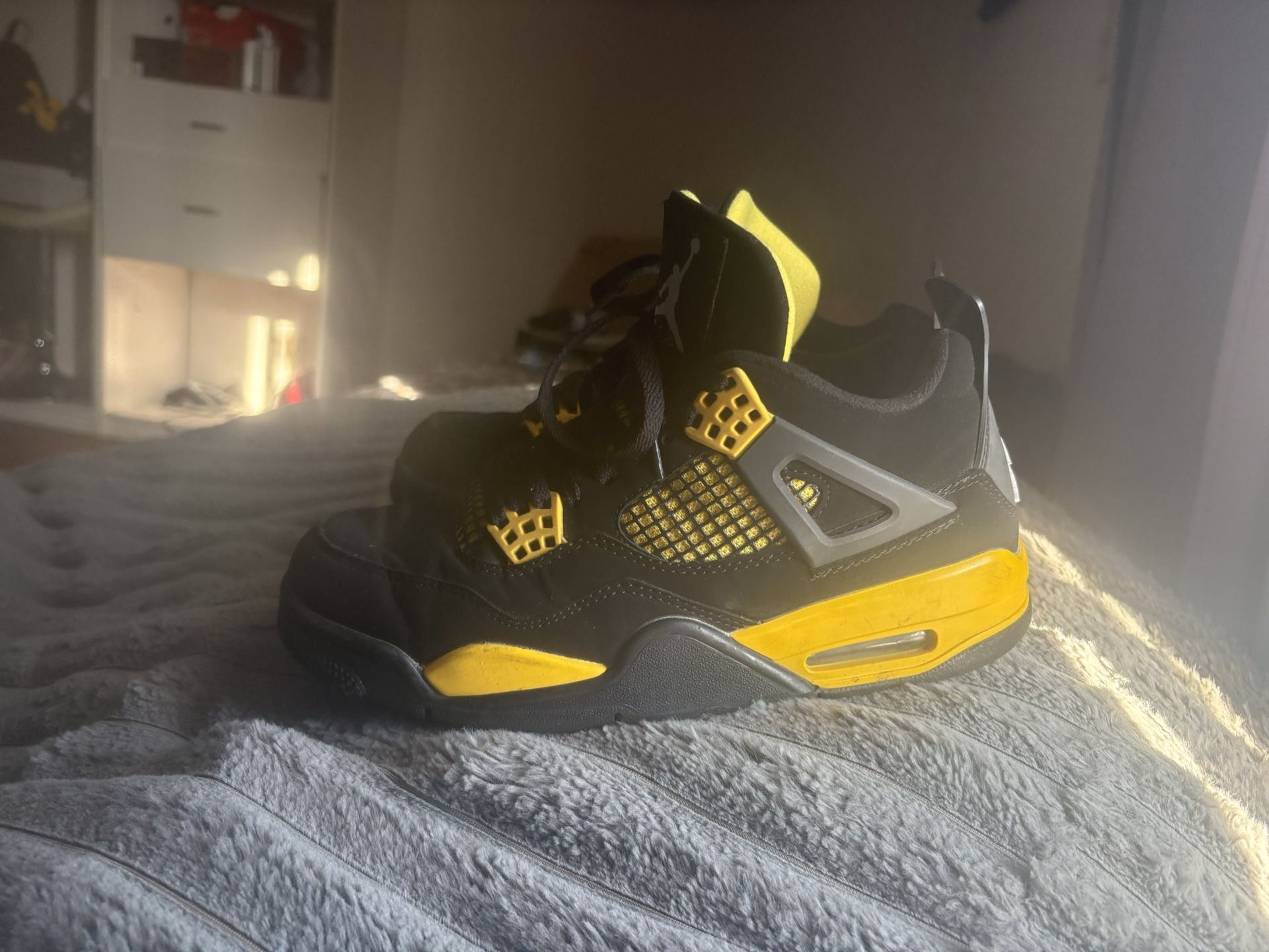 Jordan 4s Yellow Thunder