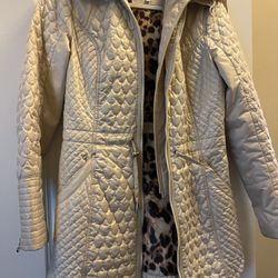 Cream Colored Lightweight Fashion rain Jacket