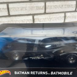 Hot Wheels Batman Returns Batmobile 