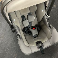 Nuna Pipa Car Seat