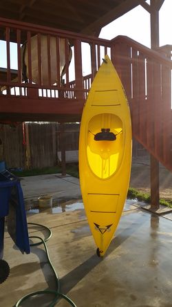 Victory cayak paddles atend seat almost brand new