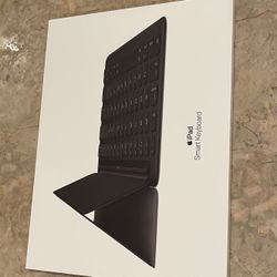 Apple iPad 7th/8th/9th Gen 10.2"/Pro 10.5"/Air 3rd Gen Smart Keyboard - Black