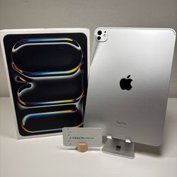 iPad Pro 11 Inch M4 WiFi 256gb 100%🔋Health 9/10 Like New Comes with Box #0451