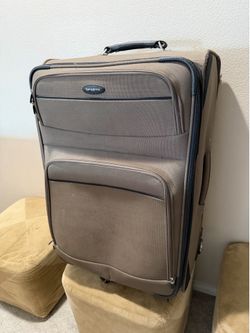 Large suit case - Samsonite luggage $30