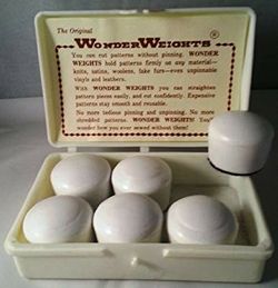 Wonder Weights Sewing Pattern Holders Vintage in White Case Set of 6 No Pinning