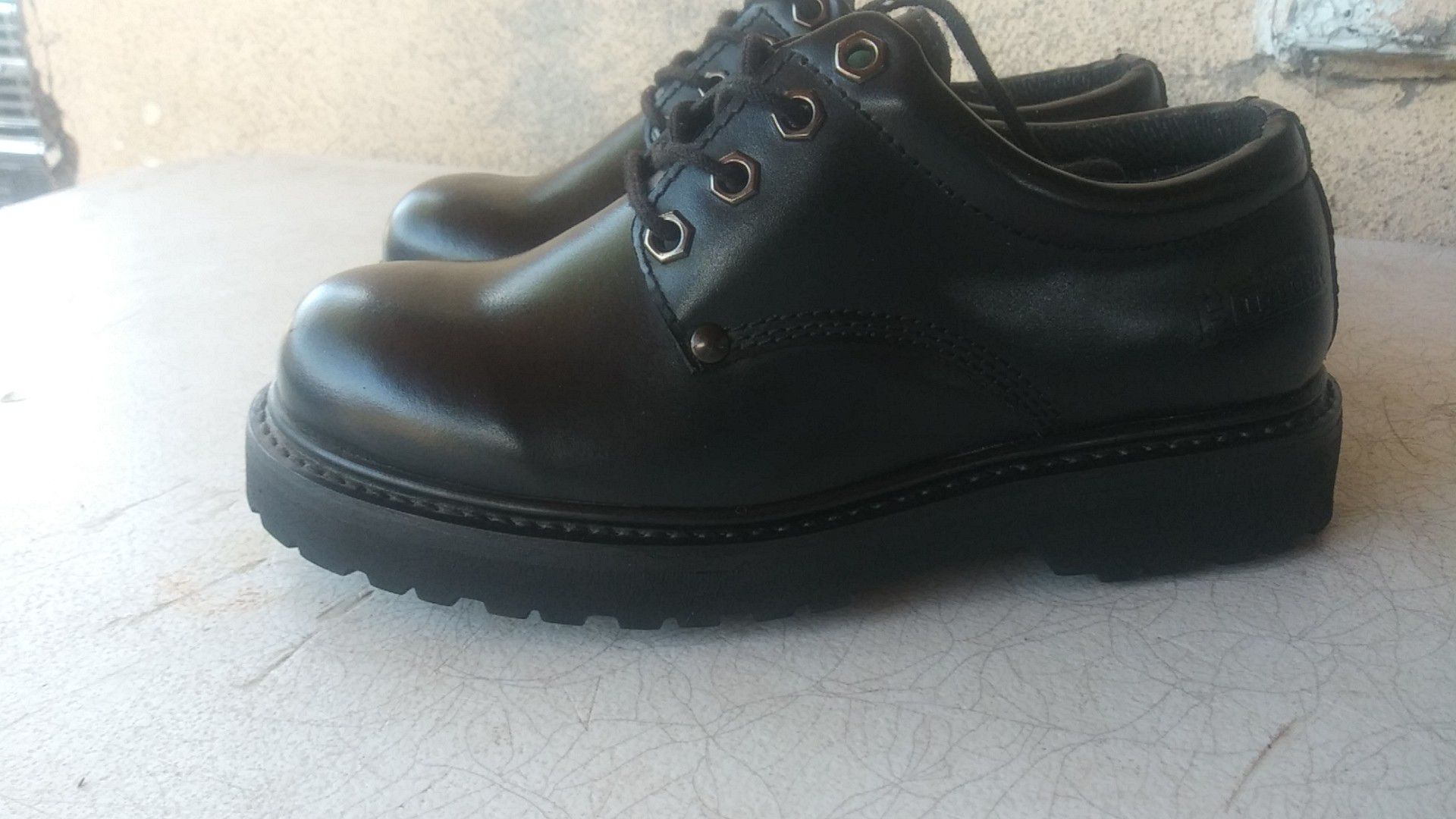 Work boots size 5 and 1/2
