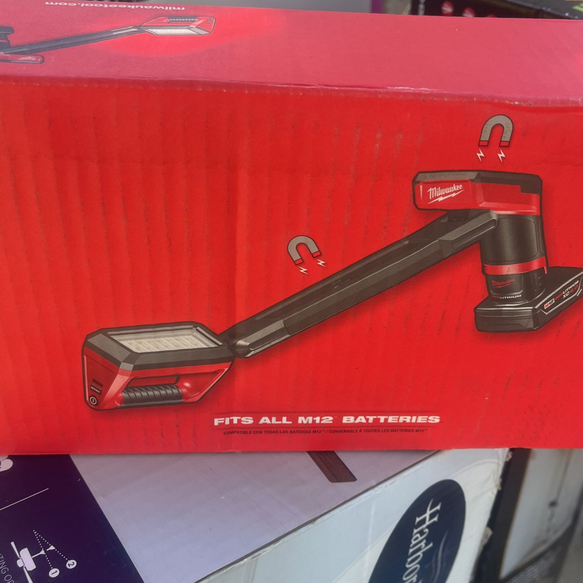 Milwaukee M12 12V Lithium-Ion Cordless LED Underbody Light.tool Only.