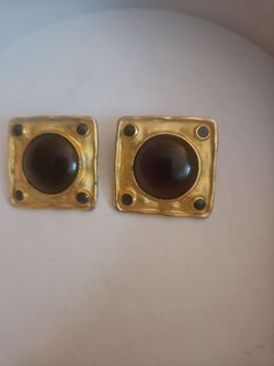 THESE ARE VTG  80s Etruscan-style clip-on earrings