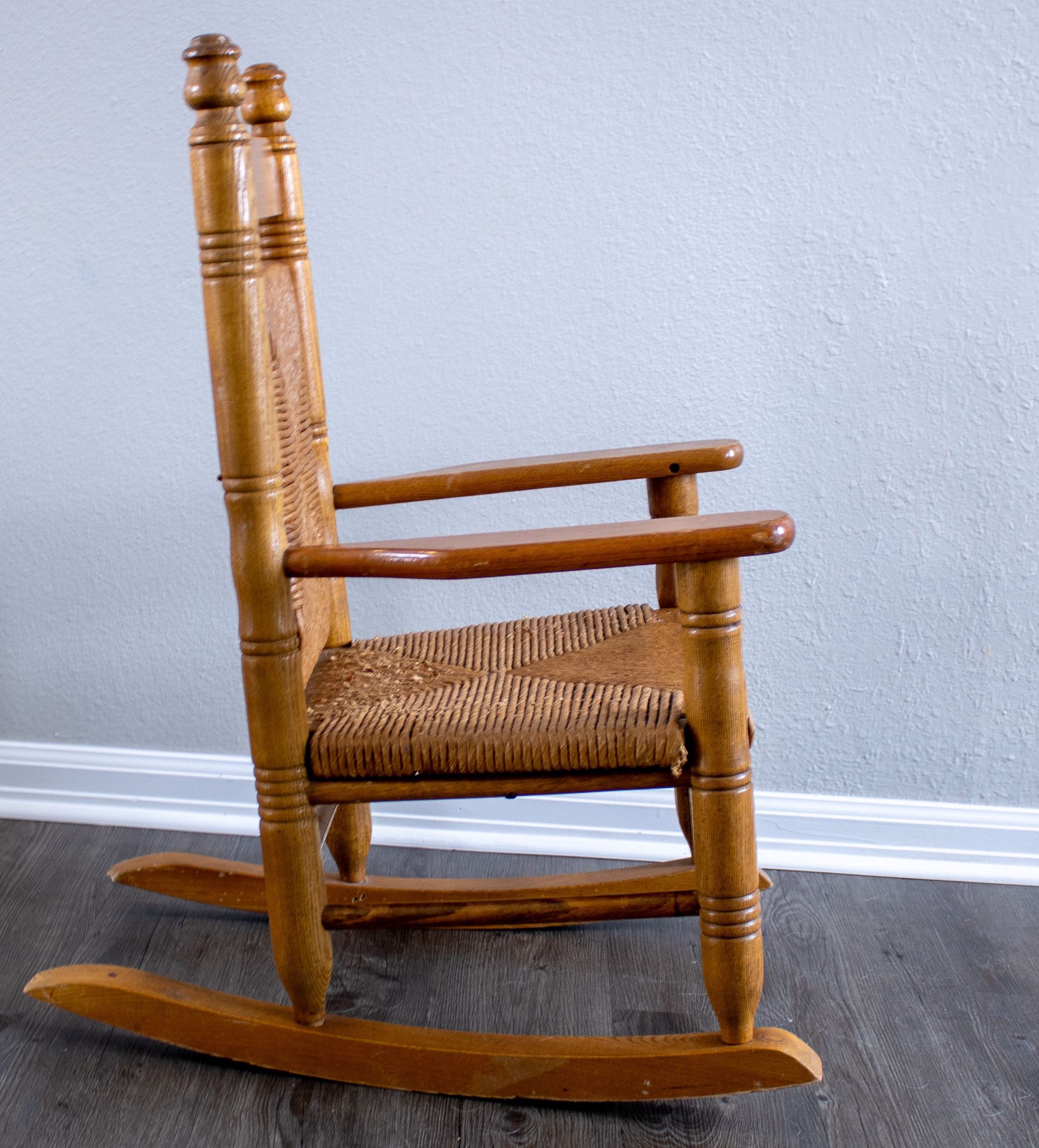 Kids Solid Wood Vintage Rocking Chair 