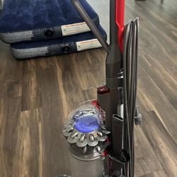 Dyson Vacuum 