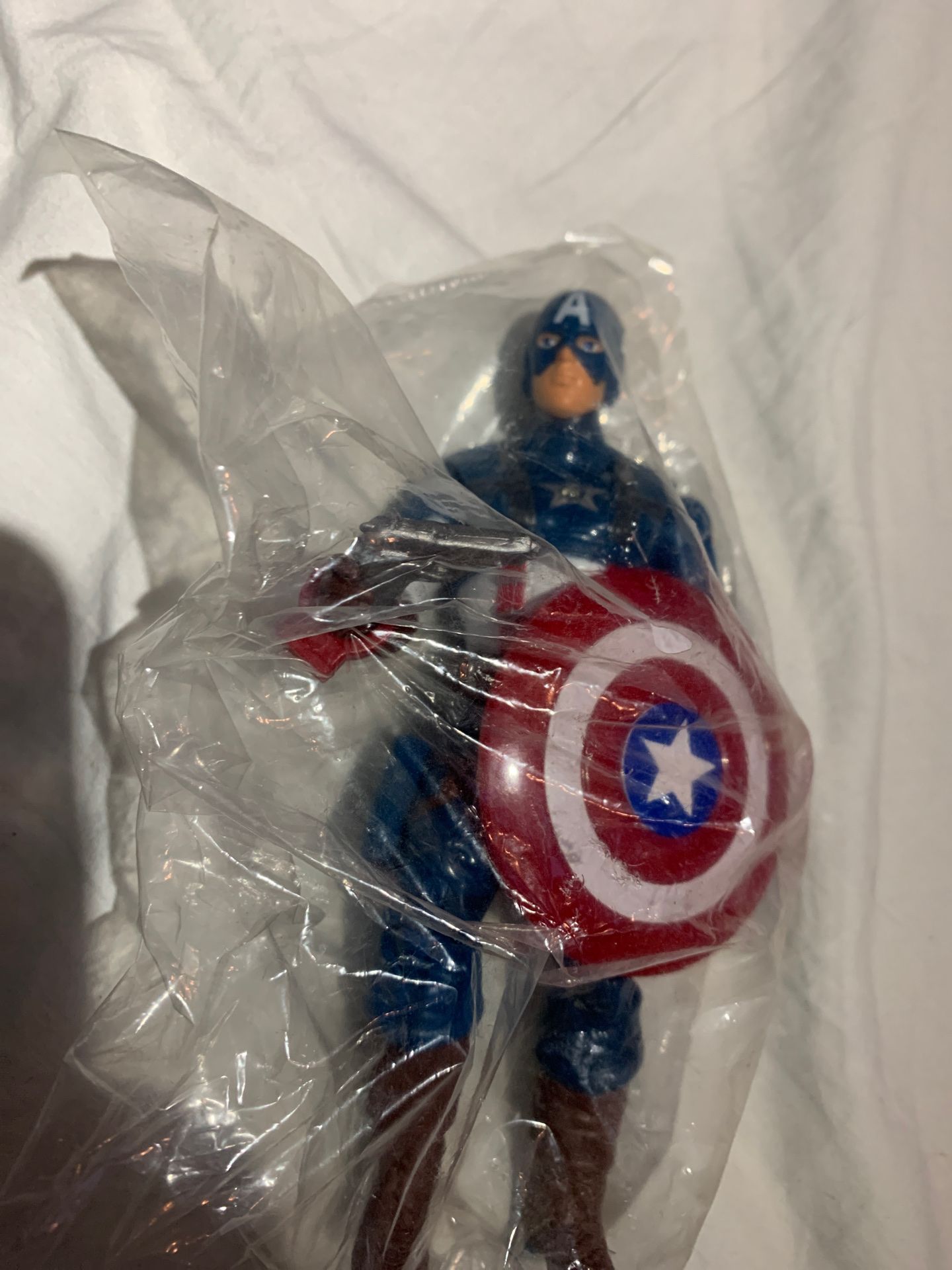 Marvel Universe Captain America Bucky 4" Action Figure w/Shield & Gun
