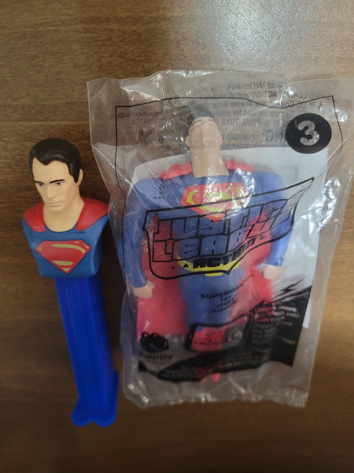 Mcdonalds Happy Meal Toy Justice League Superman #3 New Unopened & DC Superhero: Superman Pez Dispenser