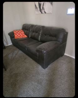 Moving sale