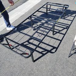 Portable Sturdy BEDFRAMES 