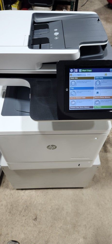 HP Color LaserJet MFP M577m