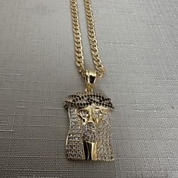 Gold Filled Chain With Jesus Face Pendant With Stones