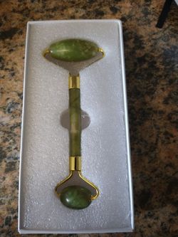 Jade Facial Roller 