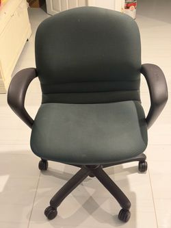 Green Fabric Office Chair with Wheels