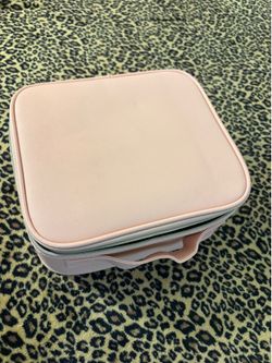 “Pink LED Makeup Vanity Case / Travel Makeup Organizer with Mirror”