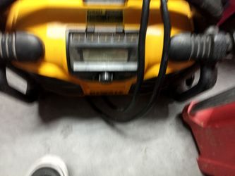 DeWalt Jobsite Radio