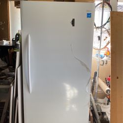 LFFH20F3QW Frigidaire 20.2 Cu. Ft. Upright Freezer