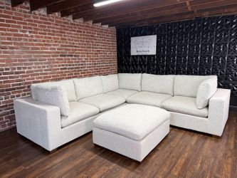 Delivery Available Thomasville Lowell 6pc Sectional sofa couch retails 2000