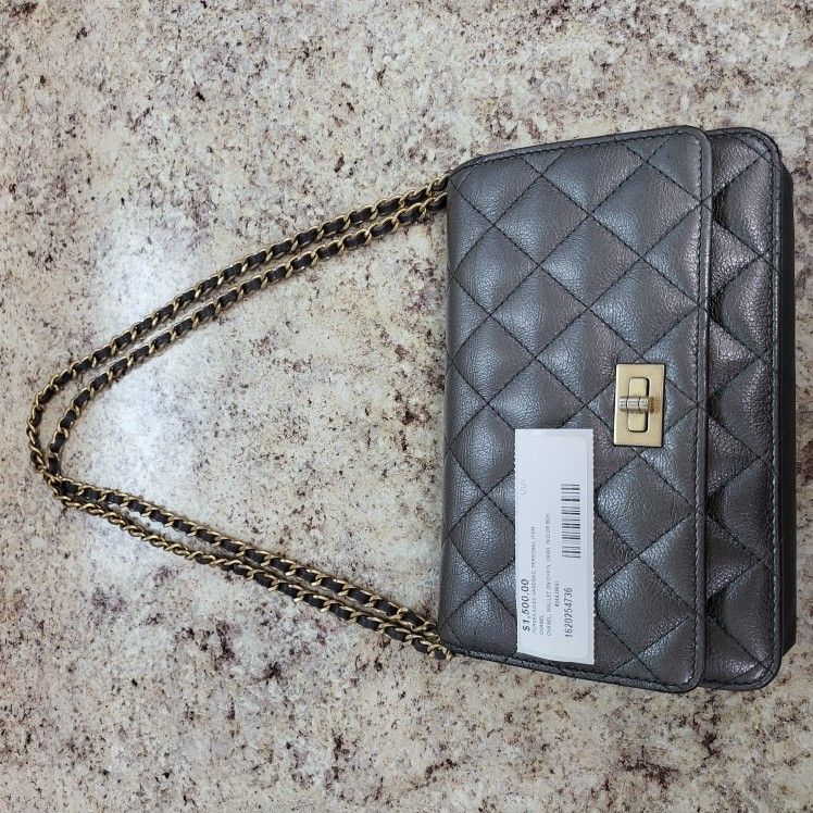 Chanel Quilted Wallet On Chain