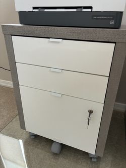3-Drawer Mobile File Cabinet with Lock