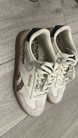 Reebok size 8