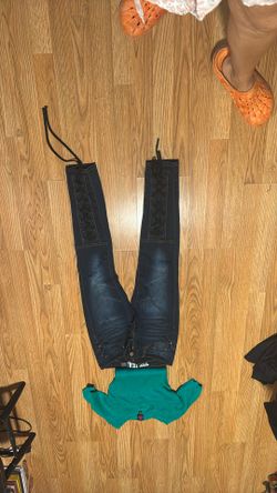 Both These Tee And Pants 7 Jean Size 3/4 Top M