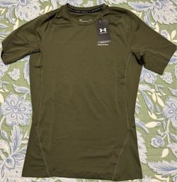 New  Under Armour Men's Green Compression Shirt— Large