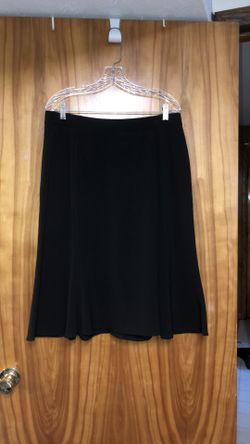 Women’s size 14 solid black skirt