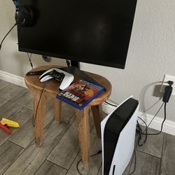 ps5 disk+ Lg monitor etc.