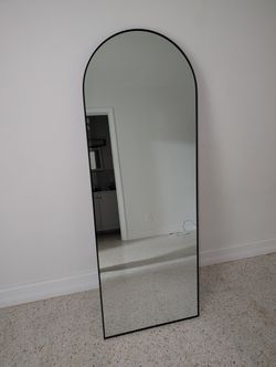 Nice Mirror Sturdy And You Can Hang It On The Wall $40