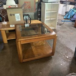 Corner/end table