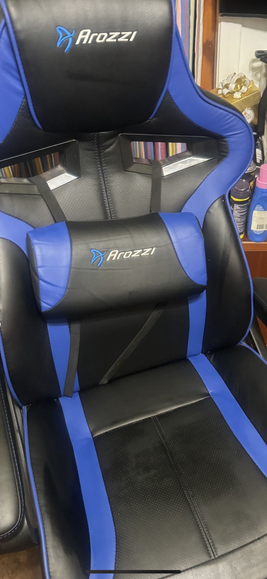 Arozzi Gaming chair