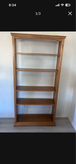 Wood book shelf