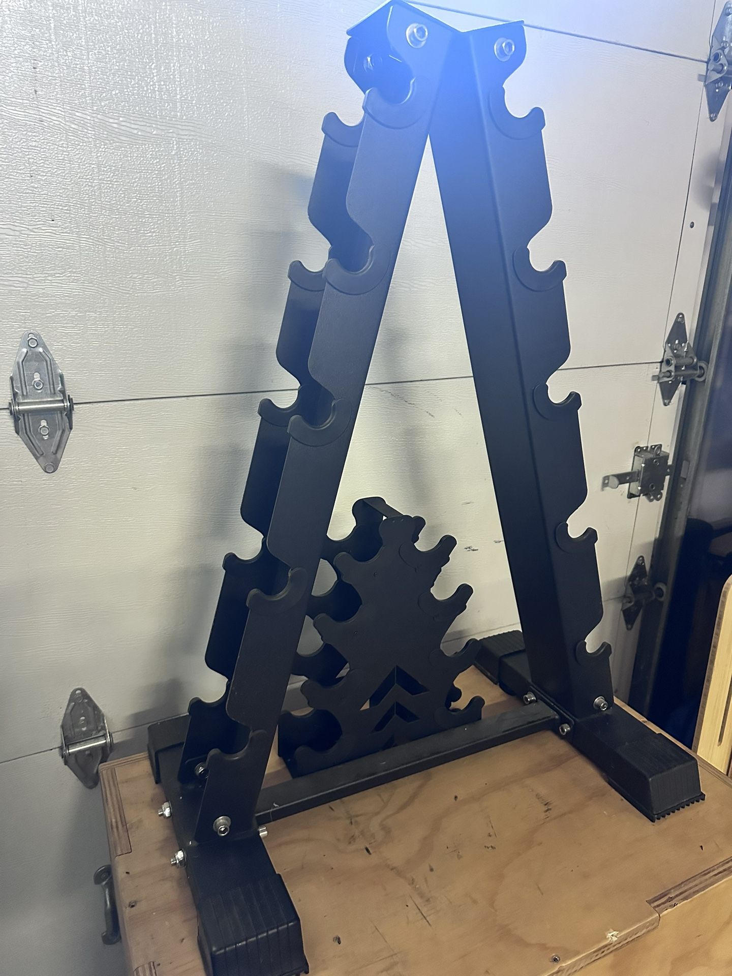 Dumbbell Weight trees Rack, Can Hold A Total Of 9 Sets.  