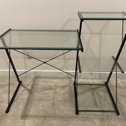 💥 Very Nice Computer Study Office Desk With Glass Shelves 