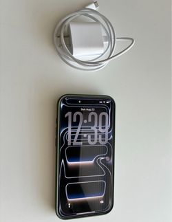 iPhone 17 pro max 256gb, silver color, unlocked