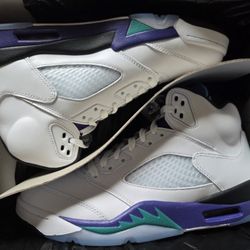 🔥 JORDAN RETRO 5'S  🍇"GRAPES"🍇MEN'S SIZE 9.5 & 10 AVAILABLE ONLY❗️❗️❗️ BOTH NEW W/BOX,💲180 EACH  TAKES THEM 🔥