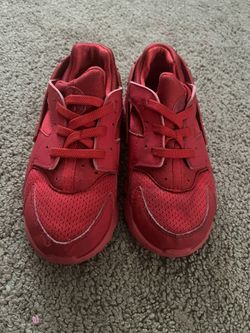 Boys Nike Huaraches Size 10