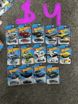Hot Wheels Collection 60+ LOOK AT PAGE