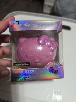 Hello kitty bathroom bomb
