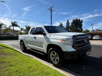 Toyota Tundra Double Cab Pickup Truck
