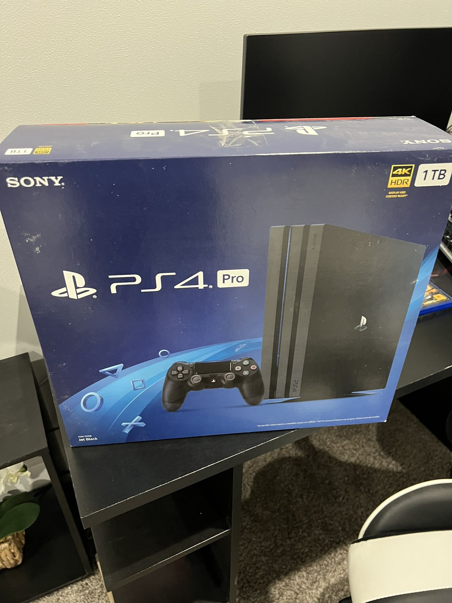 PS4 Pro Console 1TB 4K HDR + 2 Controllers (Used) All Original with  Packaging