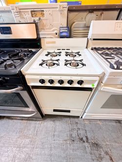 24” gas stove